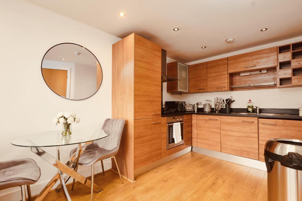 Deluxe City Modern Apt&Free Parking No Balcony Leeds  Exteriör bild